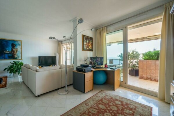 Le Patio Palace - Avenue Hector Otto