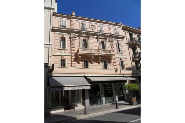 UNDER OFFER - Villa Velleda - Boulevard des Moulins