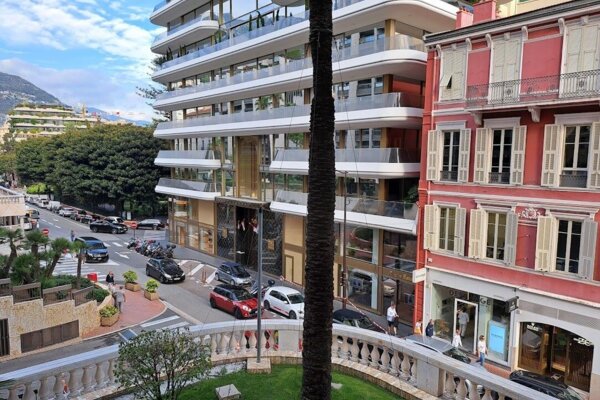 STUDIO RÉNOVÉ ET CLIMATISÉ